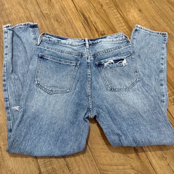 PacSun Ripped Mom Jeans - Picture 3 of 3